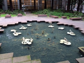Mark Twain Frog Fountain